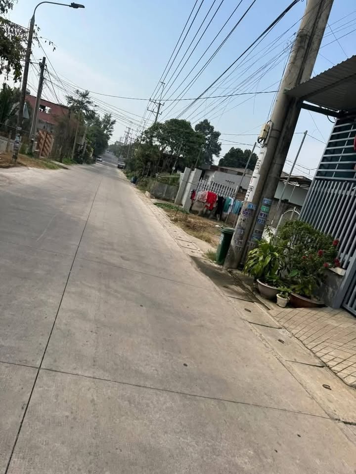 Nhà phố kp 3, Thị trấn Trảng Bom 240m² giá 1 tỷ - Cần bán gấp trước Tết!