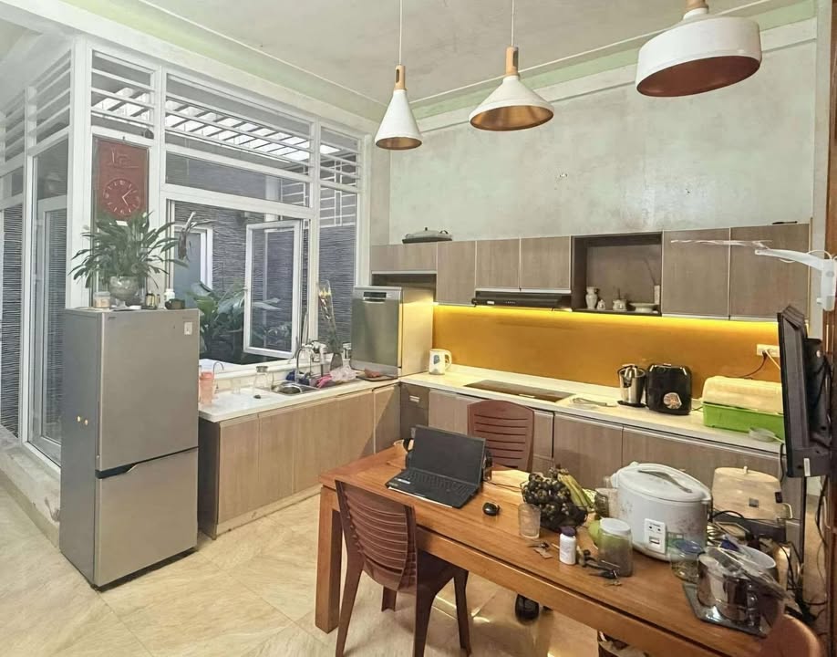 Nhà đẹp tại Phường 5, Đông Hà, 135m² giá 1,8 tỷ - Sẵn sàng vào ở ngay!