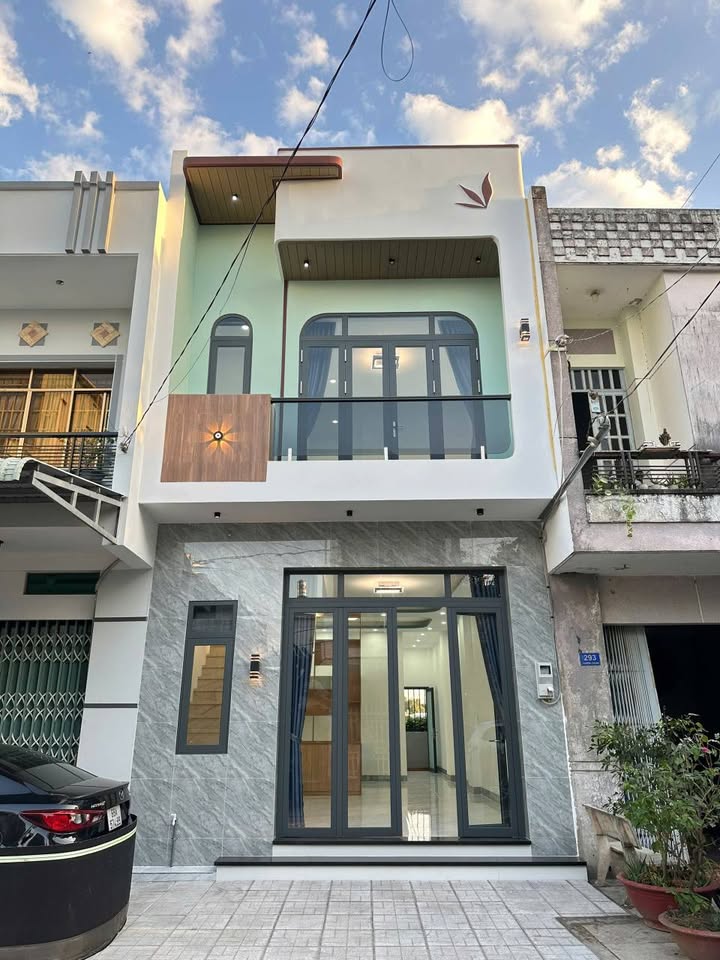 Nhà phố 60m² tại Phường Bình Khánh, Long Xuyên giá 2.98 tỷ - Chính chủ bán gấp!