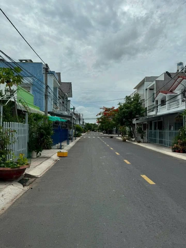 Đất nền đẹp đường Lý Bôn, Sao Mai Bình Khánh, 82m² giá 1 tỷ - Cơ hội đầu tư hấp dẫn!