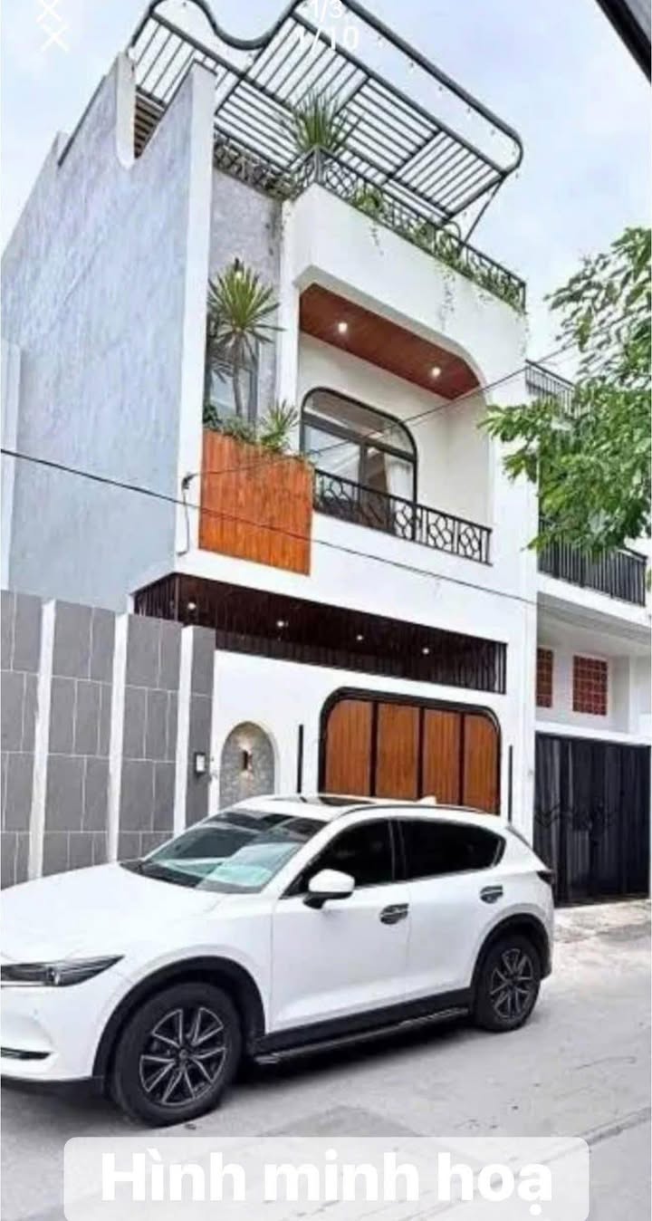 Bán gấp Nhà 3 tầng Nguyễn Tất Thành, Đà Nẵng - Ngang 8m sát biển