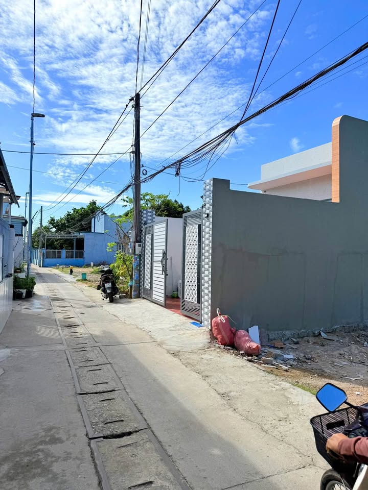 Nhà riêng Thị Trấn Long Hải 144m² giá 2.75 tỷ - Chính chủ bán