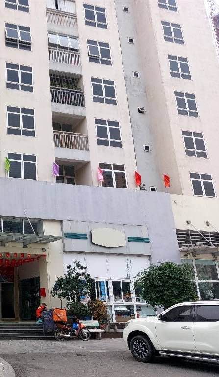 Chung Cư Tây Hồ 80m² - View Hồ Tây, Giá 8 Tỷ - Sổ Đỏ Sẵn