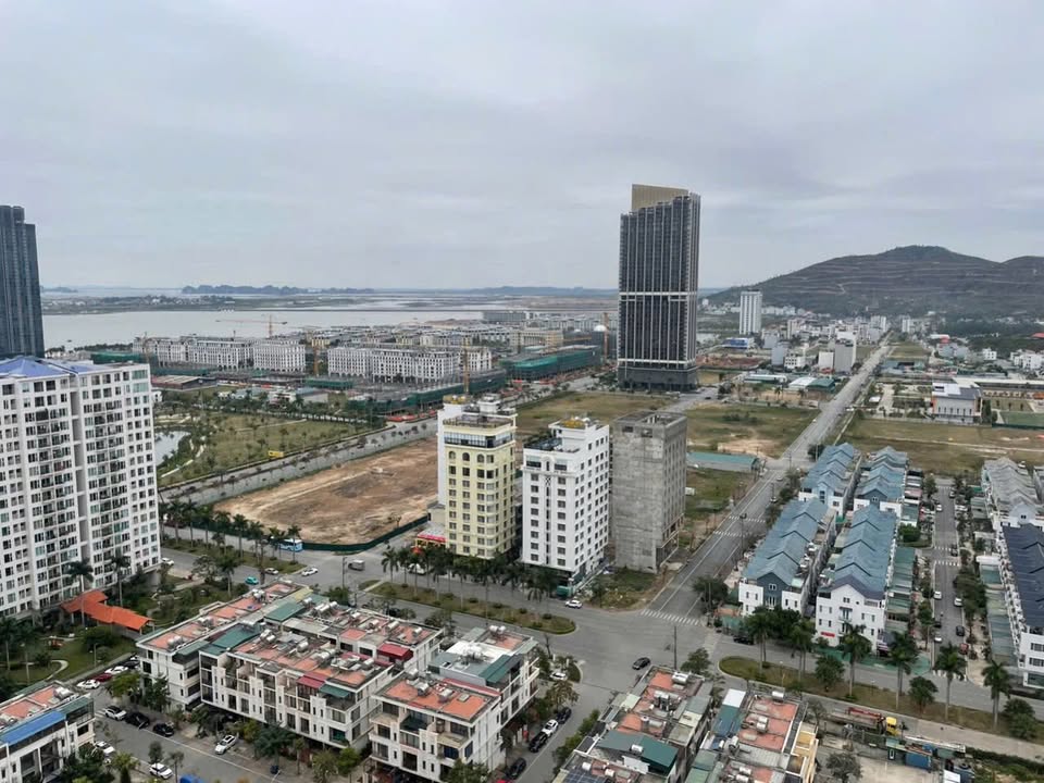 Đất nền góc 2 mặt tiền EC Hùng Thắng 193m² giá chỉ 50 triệu - Cơ hội đầu tư tuyệt vời!