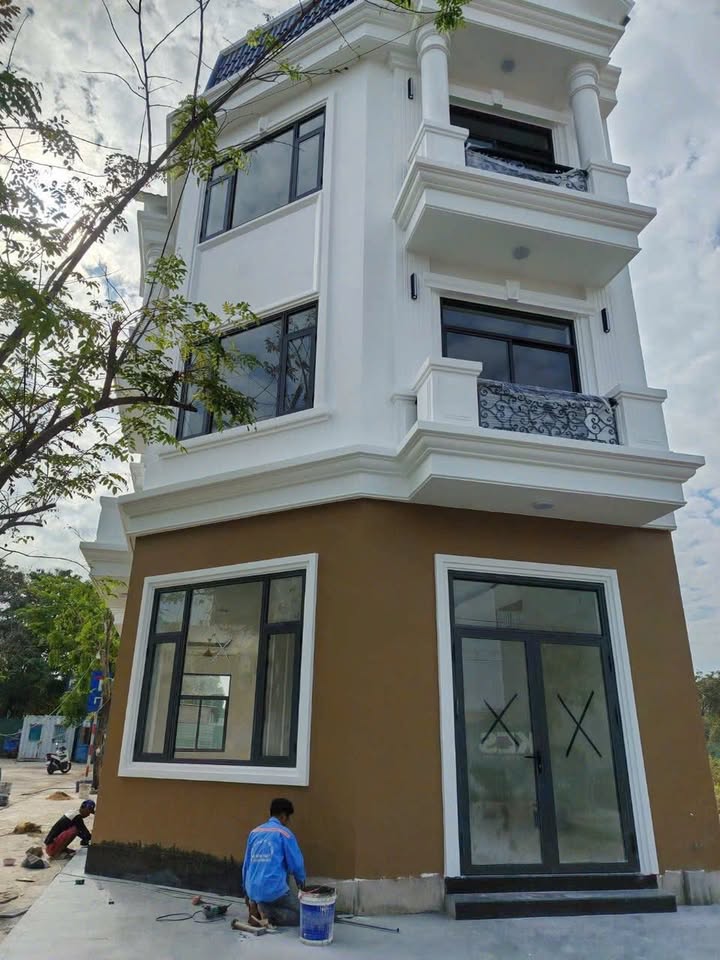 Nhà phố 110m² khu dân cư Nguyễn Văn Tiết, giá chỉ 6,6 tỷ - Sẵn sàng vào ở!