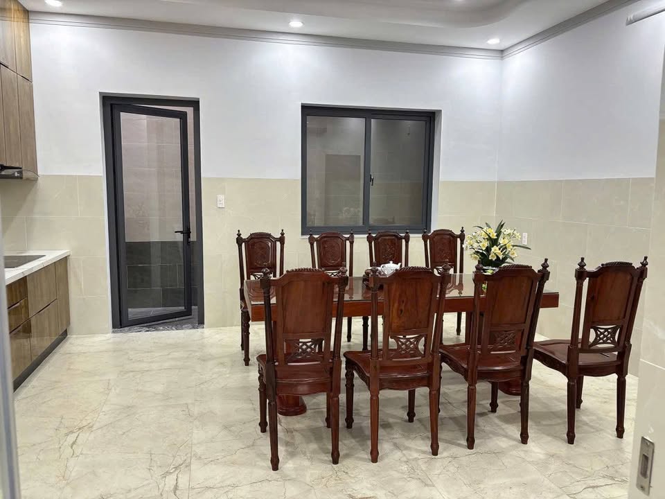 Nhà 5 Tầng Linh Tây Thủ Đức 105m² giá 14.9 tỷ - Hẻm Xe Tải Rộng Rãi