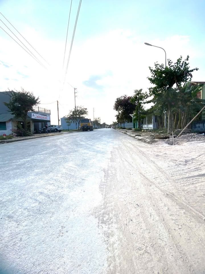 Đất nền Tân Phong 83m² giá 600 triệu - Đầu tư sinh lời ngay!