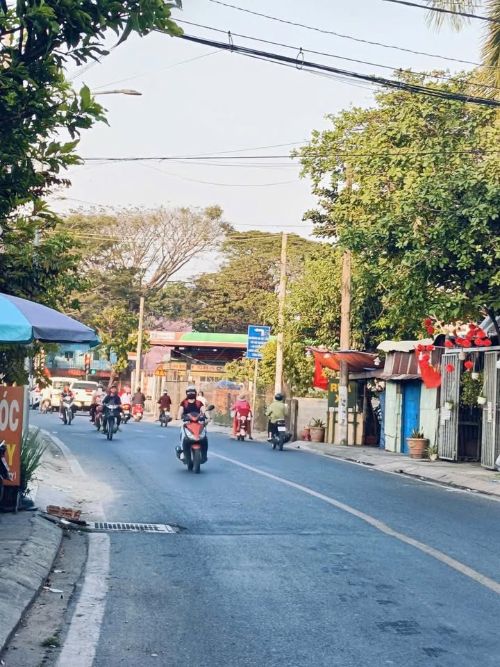 Nhà mặt tiền đường Nguyễn Thị Nuôi, Tân Thới Nhì, 100m² - Giá 6.7 tỷ, thương lượng!