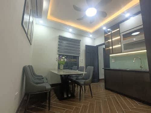 Nhà phố Phùng Hưng, Quận Hoàn Kiếm, 40m² giá thỏa thuận - Ô tô đỗ cửa, tiện ích ngập tràn!