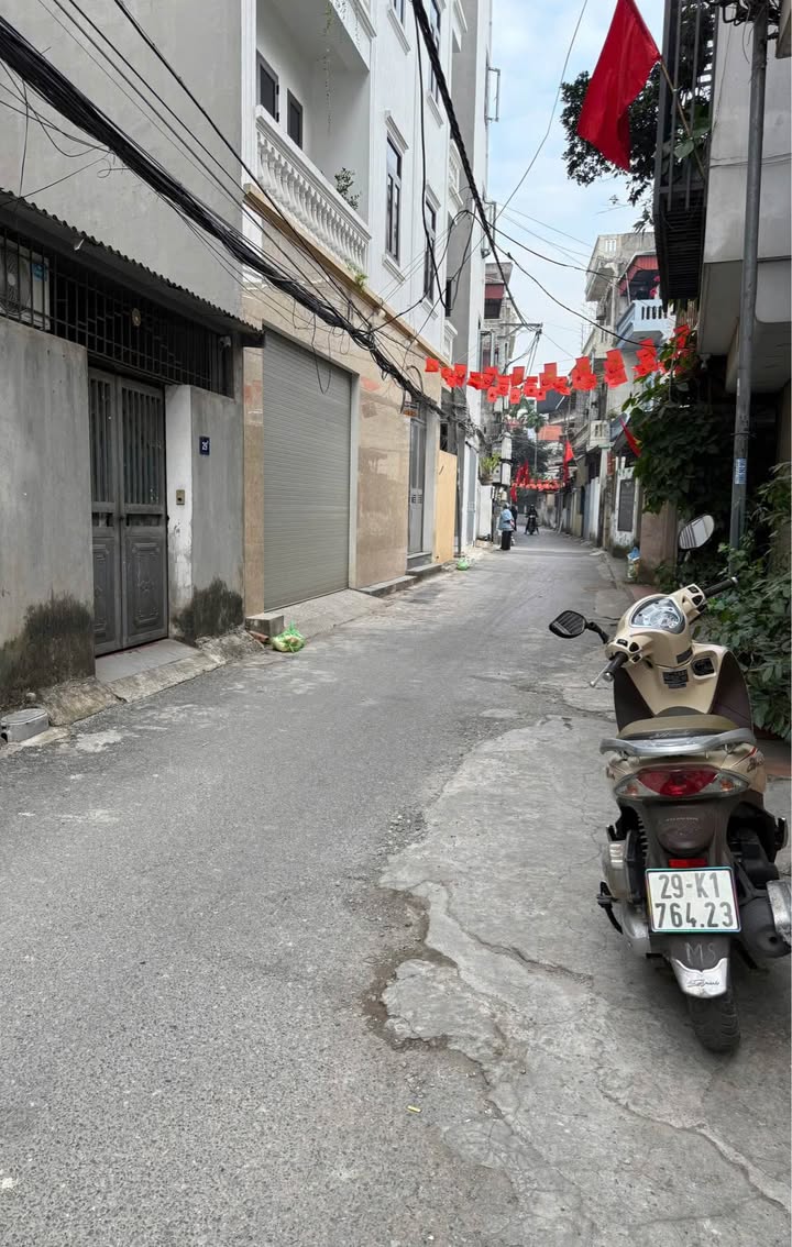 Nhà 4 tầng phố Việt Hưng Long Biên 71m² giá 15.62 tỷ - Chính chủ giao dịch nhanh!