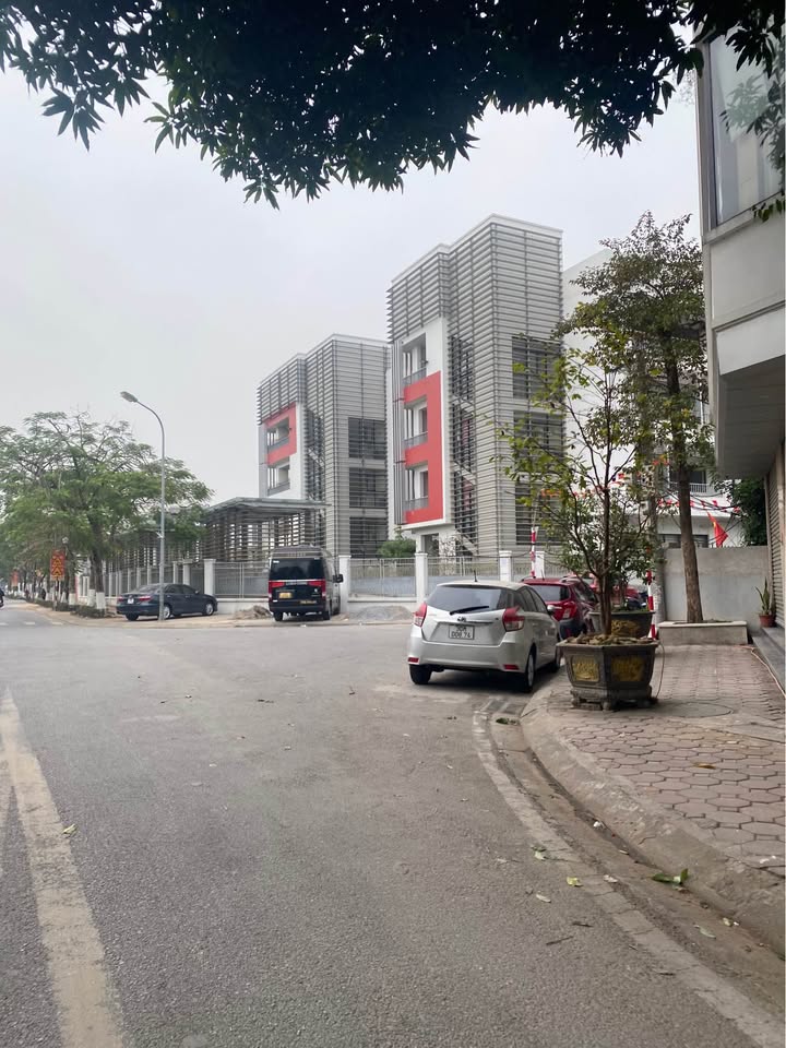 Đất Phúc Lợi Long Biên 60m² - Ngõ Riêng 1 Nhà, Sổ Đỏ Sẵn Sàng