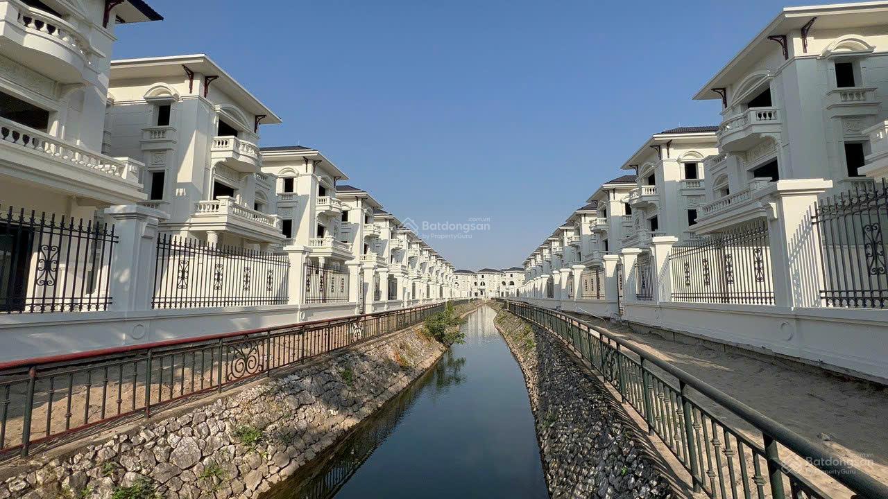 Bán Gấp Nhà Liền Kề Vườn Cam 240m² - View Hồ Trung Tâm, Kinh Doanh Tốt