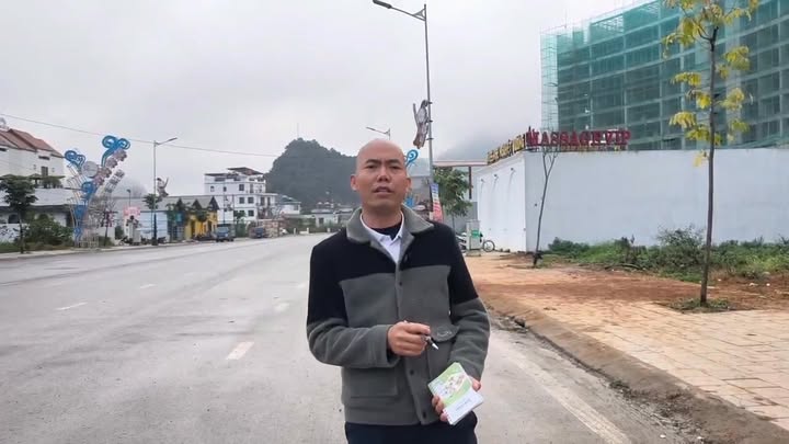 Đất Vàng Mộc Châu 130m² - Mặt tiền 6.5m - Giá 11.7 Tỷ - Ngay Khách sạn Mường Thanh