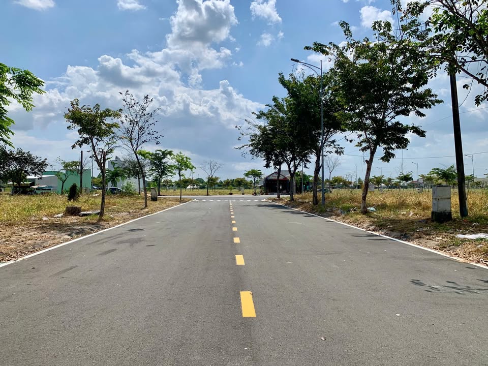 Đất nền Đường số 13 Cà Mau 100m² giá 1.95 tỷ - Sổ hồng chính chủ!