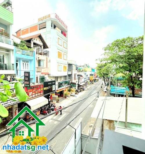 FrontHouse Đường Văn Cao, Quận Tân Phú 13m² giá 4.15 tỷ - Kinh doanh sầm uất ngày đêm!