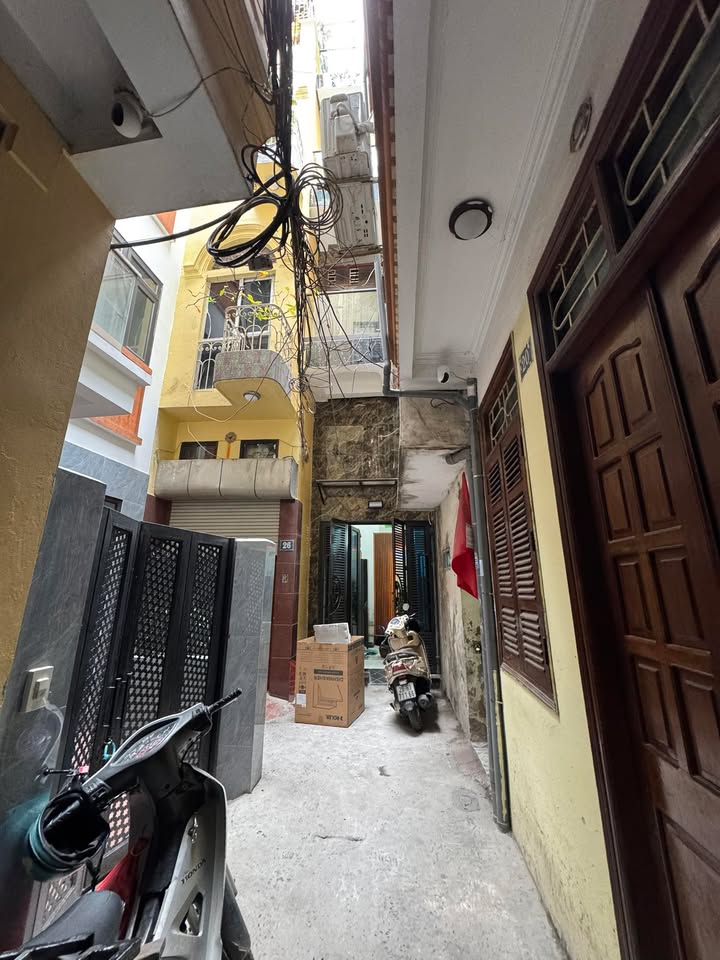 Nhà phố Trần Khát Chân 33m² giá 7 tỷ - Sẵn sàng vào ở ngay!