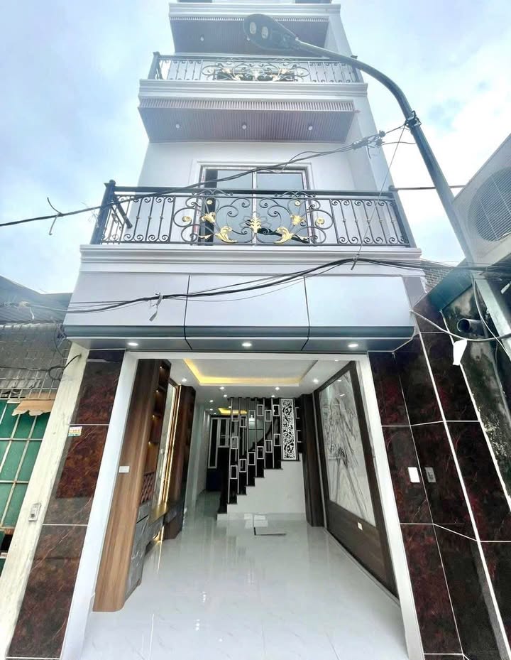 Nhà 4 tầng Kim Chung - Hoài Đức 42m² chỉ 5 tỷ - Thiết kế hiện đại, sẵn sàng ở ngay!