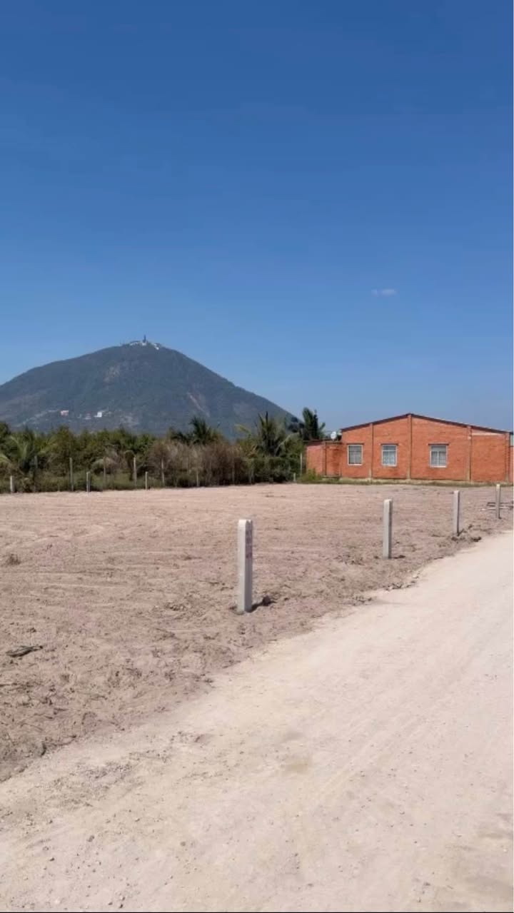 Đất nền xã Dương Minh Châu, Tây Ninh 150m² giá 289 triệu - Sổ hồng chính chủ, đầu tư sinh lời!