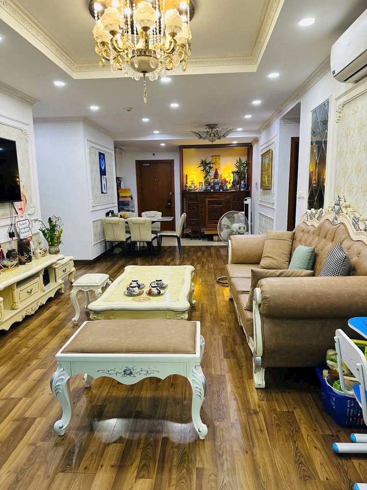 Căn hộ Tháp Doanh Nhân Hà Đông 60m² giá 3.9 tỷ - Đầy đủ nội thất sang trọng!