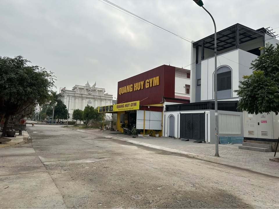 Bán gấp nhà liền kề 120m² KĐT Kim Long, Đông Triều - Giá 2.4 tỷ