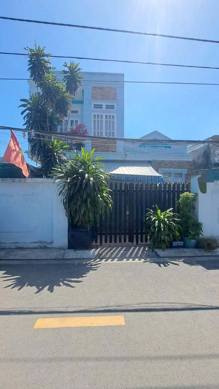 Nhà hẻm 6m Ngô Chí Quốc, Thủ Đức 226m² giá 9.5 tỷ - Sổ hồng chính chủ