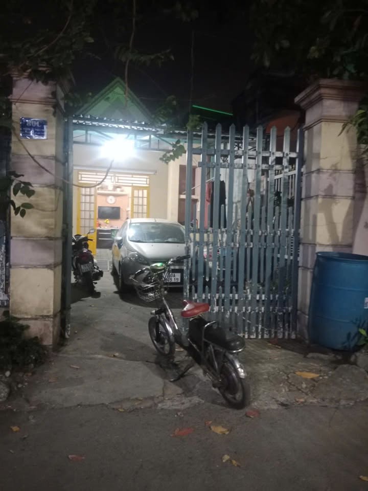 Nhà cấp 4 khu phố Hòa Long Lái Thiêu 199m² giá 6 tỷ - Sổ hồng chính chủ!