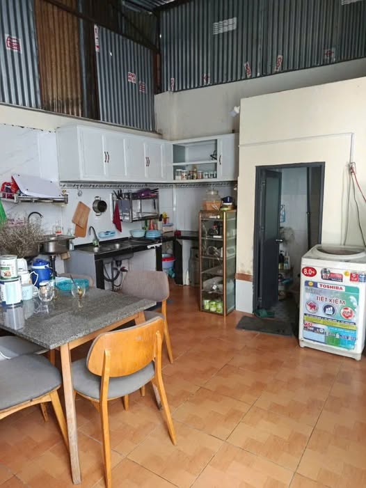 Nhà nhỏ nguyên căn cho thuê tại Phường Long Bình - Giá chỉ 2.6 triệu!