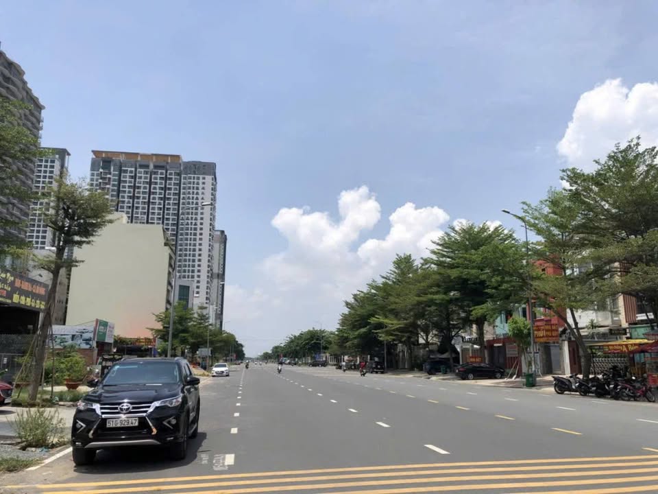 Đất mặt tiền đường Trương Văn Bang, Quận 2 - Diện tích 100m² chỉ 29,5 tỷ!