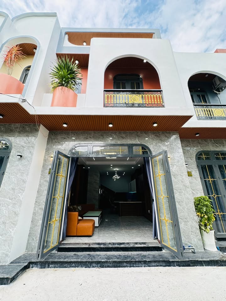 Nhà riêng Huyện Bình Chánh 70m² giá 1.98 tỷ - Chính chủ bán gấp!