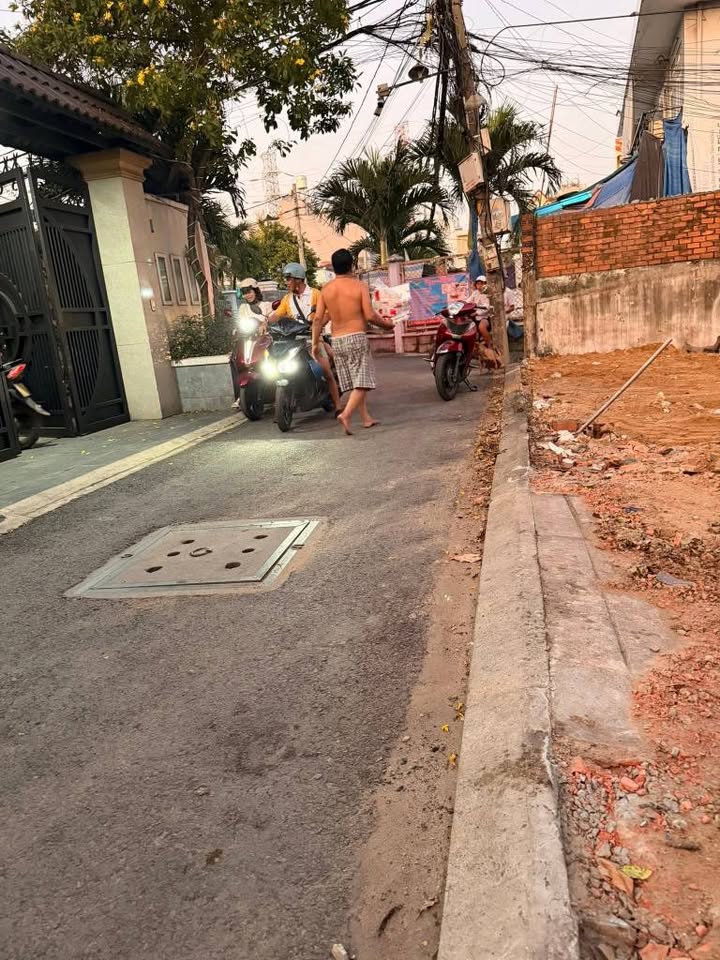 Đất nền Thới An Quận 12 78m² giá 4.3 tỷ - Đường thông thuận tiện