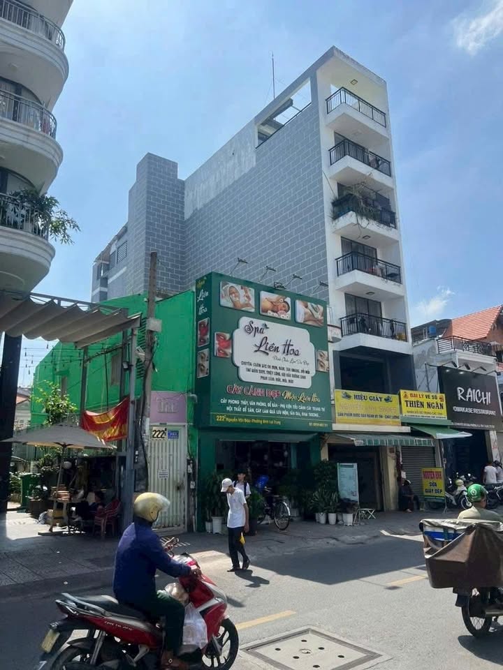 Tòa Căn Hộ Dịch Vụ Mặt Tiền Nguyễn Văn Đậu, Quận Bình Thạnh 194m² giá 38 tỷ - Đầu tư sinh lời ngay!