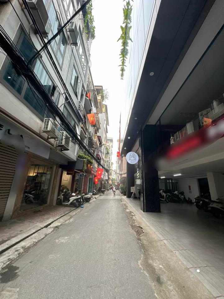 Nhà phố Trung Kính Cầu Giấy 55m² giá 22 tỷ - Đẹp lung linh, ở ngay!