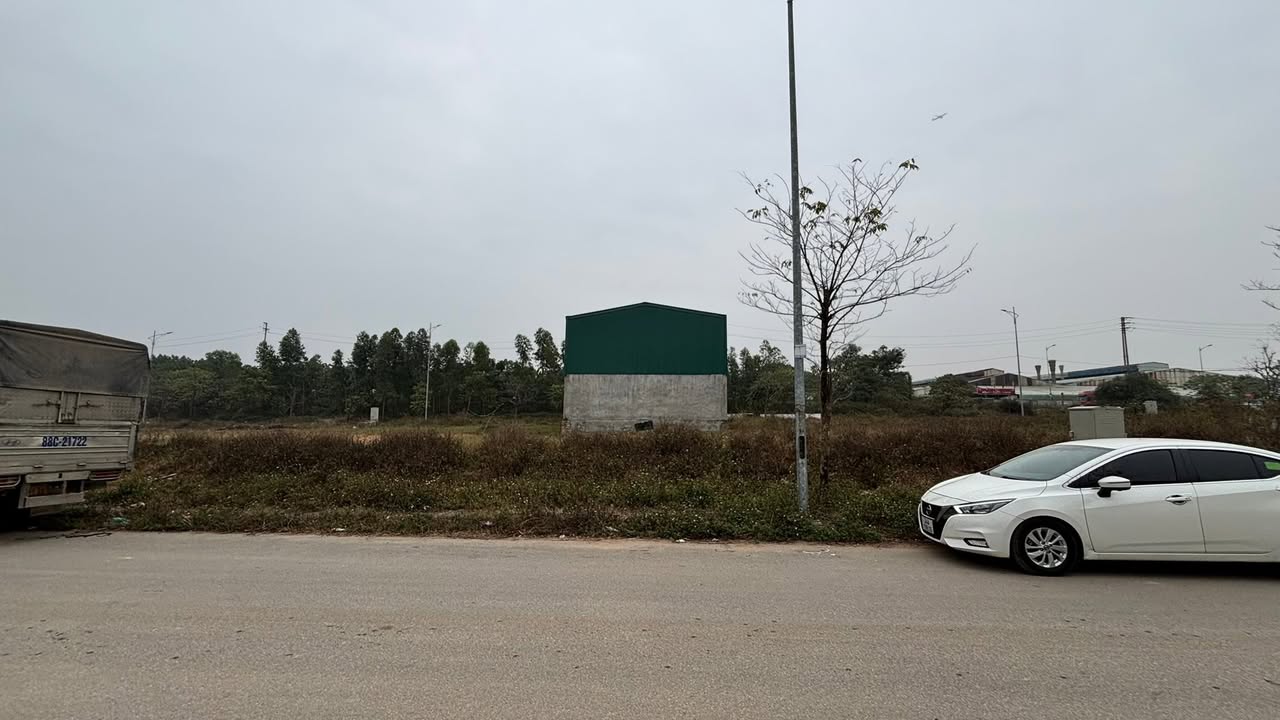 Đất nền 100m² đường Hán Lữ, TP Vĩnh Yên - Giá chỉ 3.x tỷ, sổ đỏ sang tên ngay!