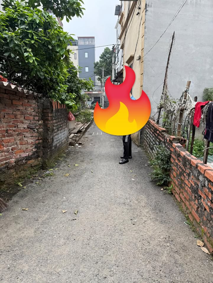 Đất Tây Mỗ 52m² - Ô tô đỗ cổng - Sổ đỏ chính chủ - Giá 5.2 tỷ