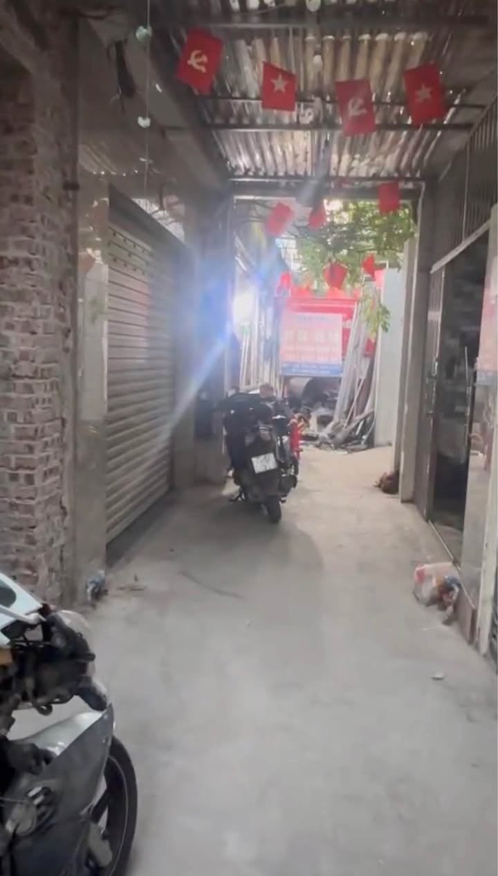 Nhà 4 Tầng Nguyễn Văn Linh, Hải Phòng - 51m² Giá 3.75 Tỷ