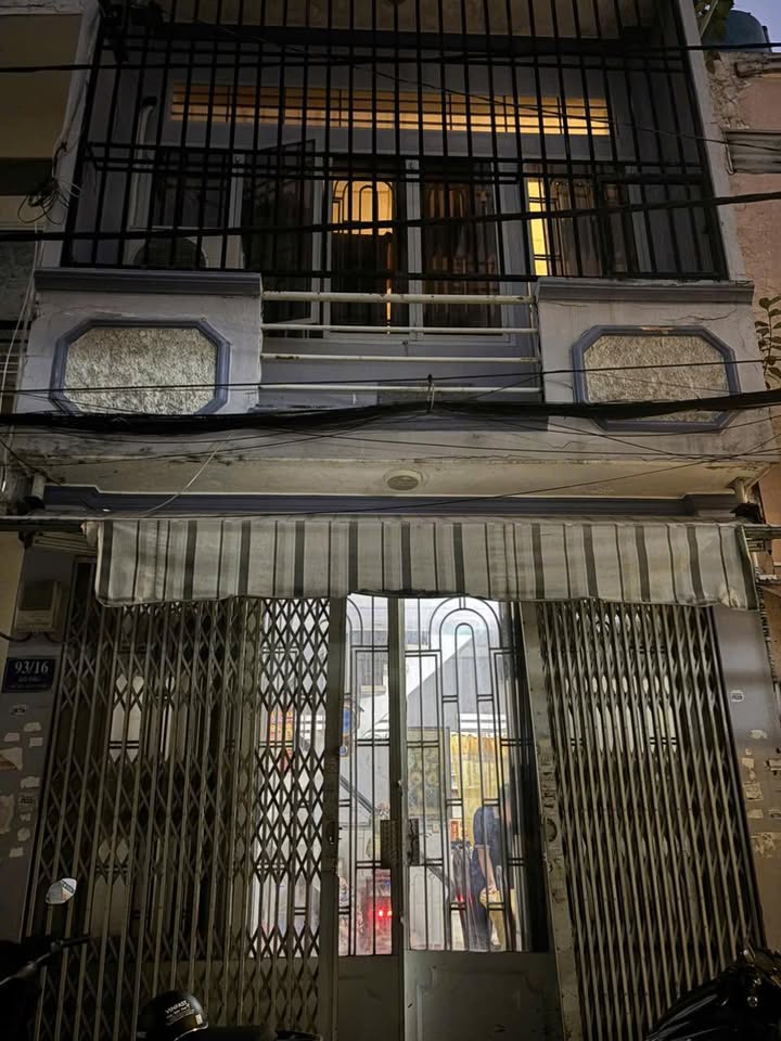 Nhà riêng Tân Phú 32m² giá 4.15 tỷ - Đang cho thuê 8 triệu/tháng!