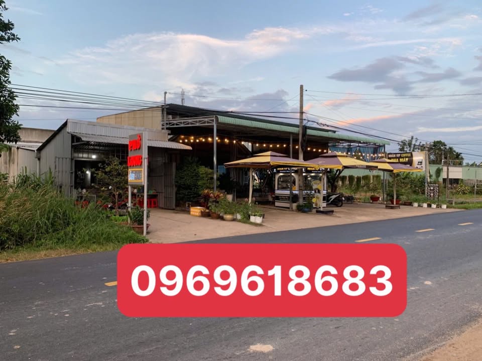 Bán FrontHouse mặt tiền đường DT 750, xã Quang Minh, 200m² - Vị trí đắc địa cho đầu tư!