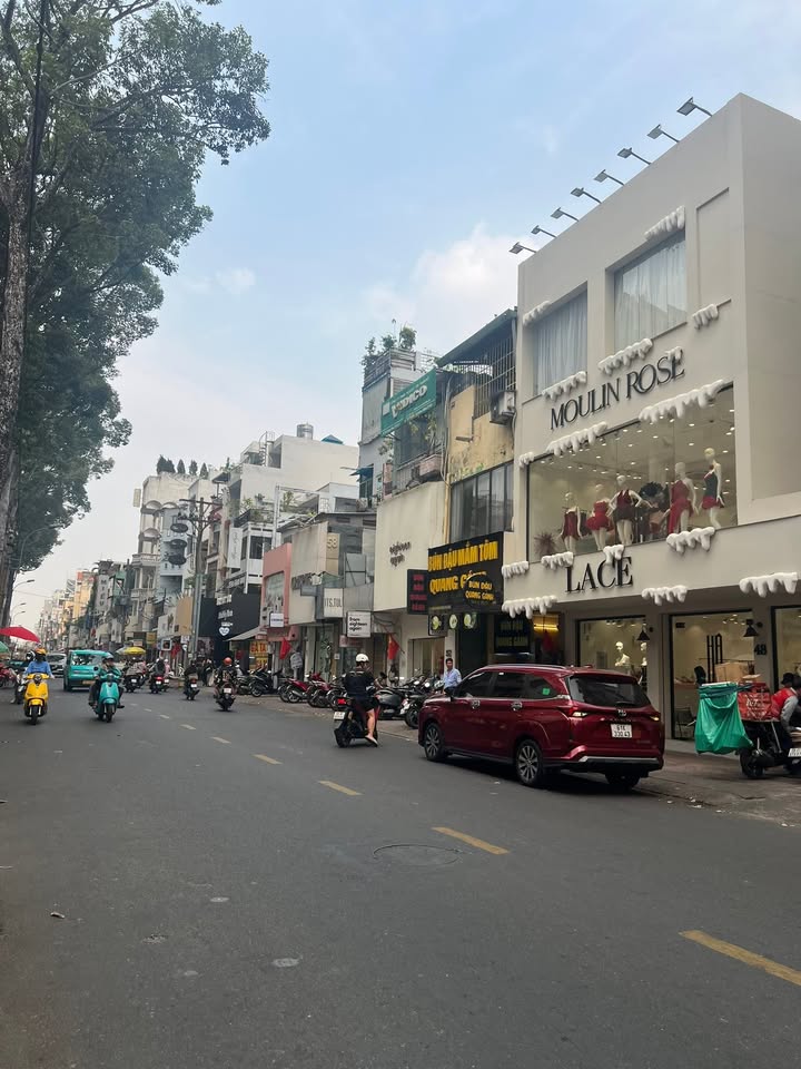 Nhà phố Trần Huy Liệu, Phú Nhuận 40m² giá 7 tỷ - Cơ hội hiếm có cho gia đình lớn!