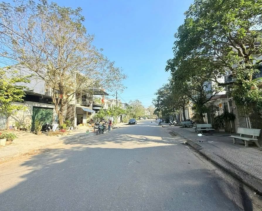 Đất mặt tiền Lê Gia Đỉnh, Huế 110m² giá 3.9 tỷ - Đầu tư sinh lời ngay!