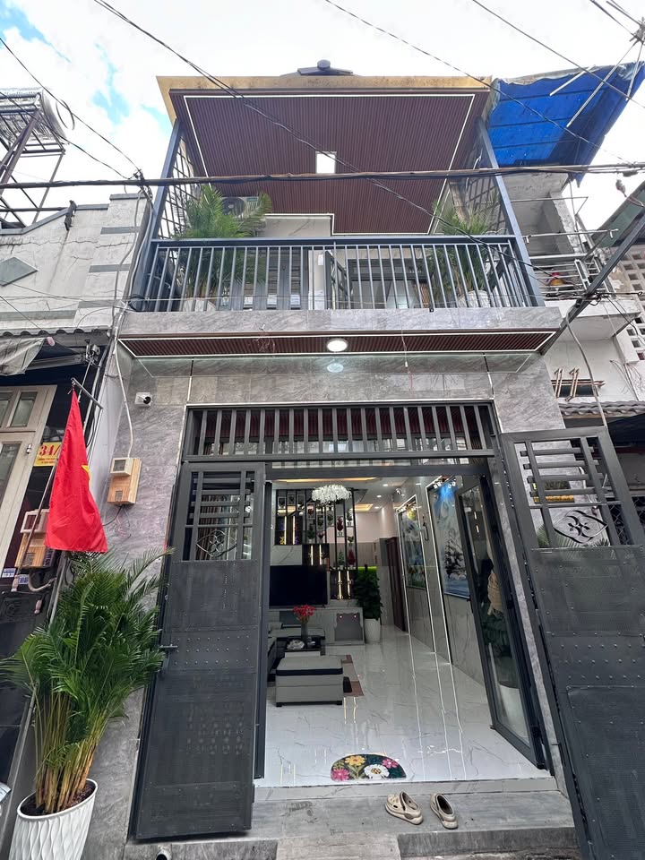 Nhà hẻm Tân Thới Hiệp, Quận 12, 46.2m², giá 4.85 tỷ - Vị trí đẹp, sẵn sàng vào ở!