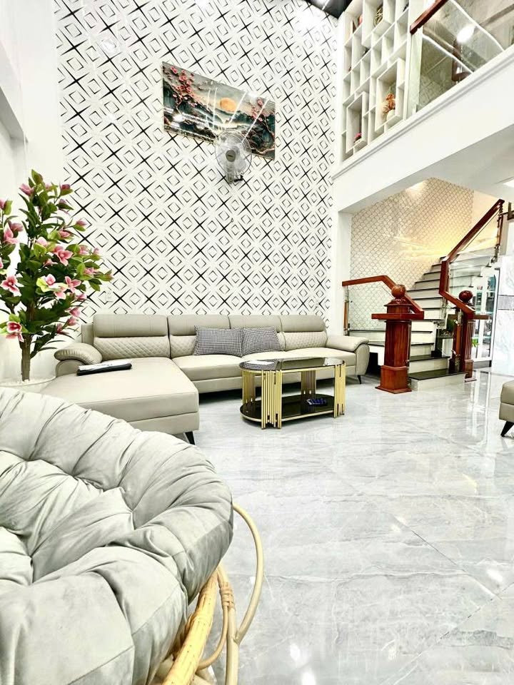 Nhà phố Nguyễn Tư Giản, Quận 12, 50m² giá 9.35 tỷ - Thiết kế hiện đại, thang máy