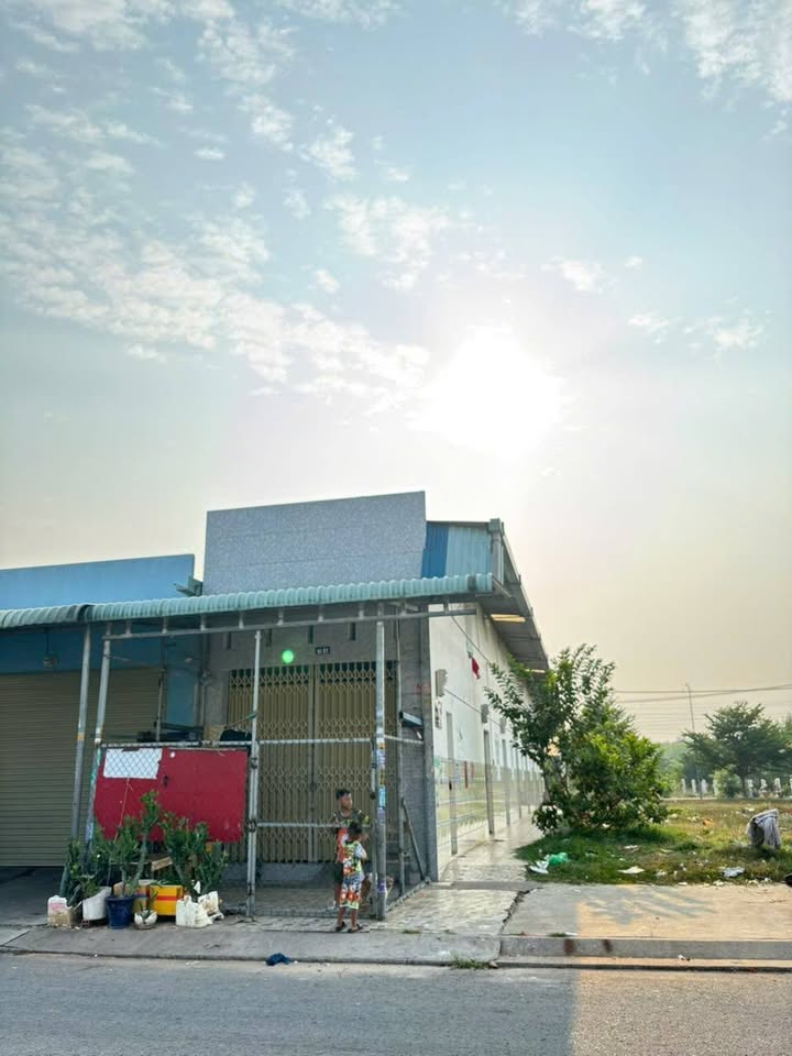 Nhà trọ KDC Vsip2 Đường D3 150m² giá 3 tỷ - Đầu tư sinh lời ngay!