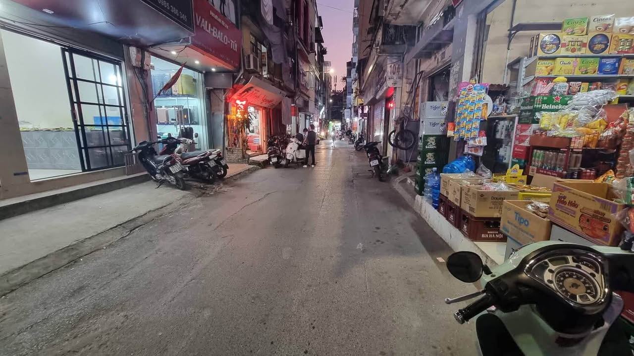 Mặt Phố Trung Liệt Đống Đa 133m² Lô Góc - Giá Giảm Sâu 62 Tỷ