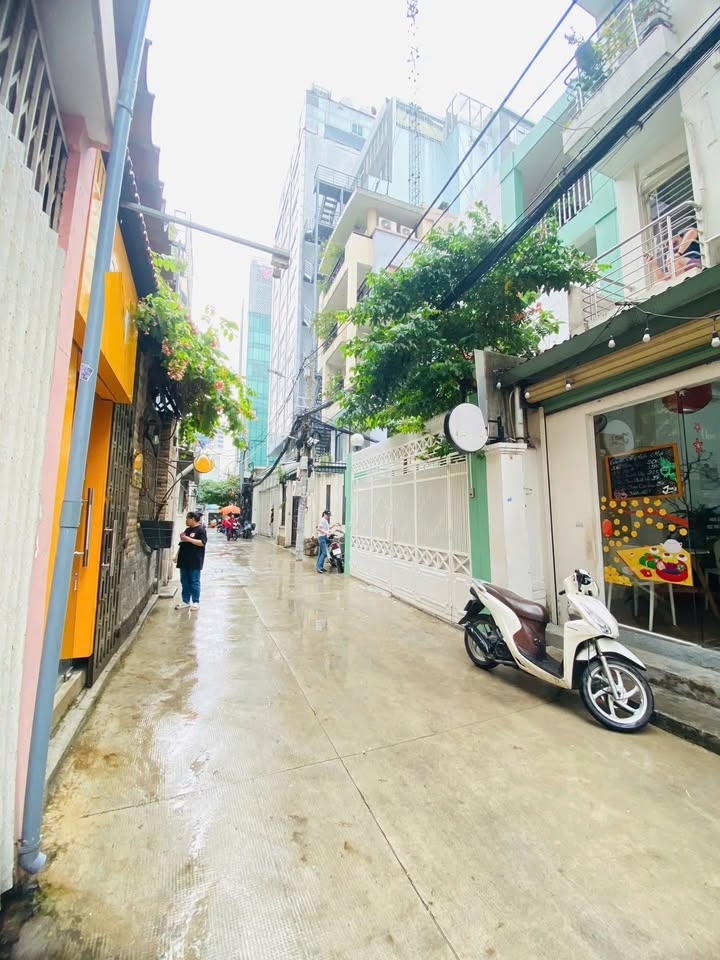 Nhà Hẻm Xe Hơi Tránh Nhau Q10 - 51m² Vuông Vắn - Giá Hơn 7 Tỷ