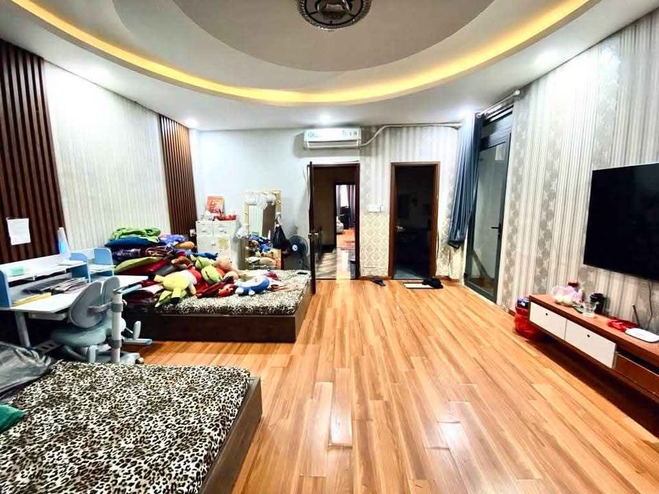 Nhà đẹp mặt tiền đường Số 7, Quận 10, 126m² giá 17 tỷ - Đầu tư sinh lời lý tưởng!