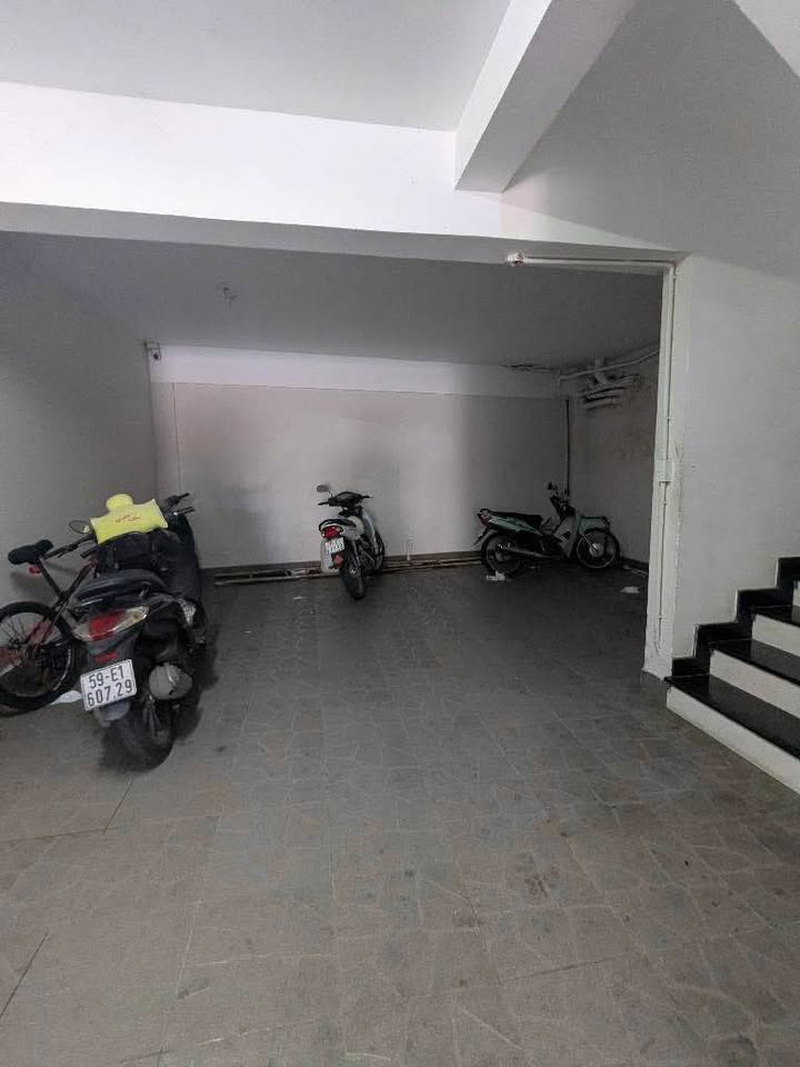 Nhà hẻm xe hơi Phan Văn Hớn, 177m², giá 17 tỷ - Cơ hội đầu tư sinh lời!