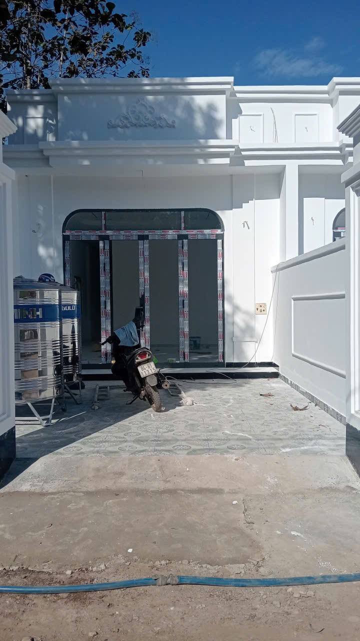 Nhà Dầu Giây 130m² giá 1.38 tỷ - Thiết kế hiện đại, gần Quốc lộ 1A!