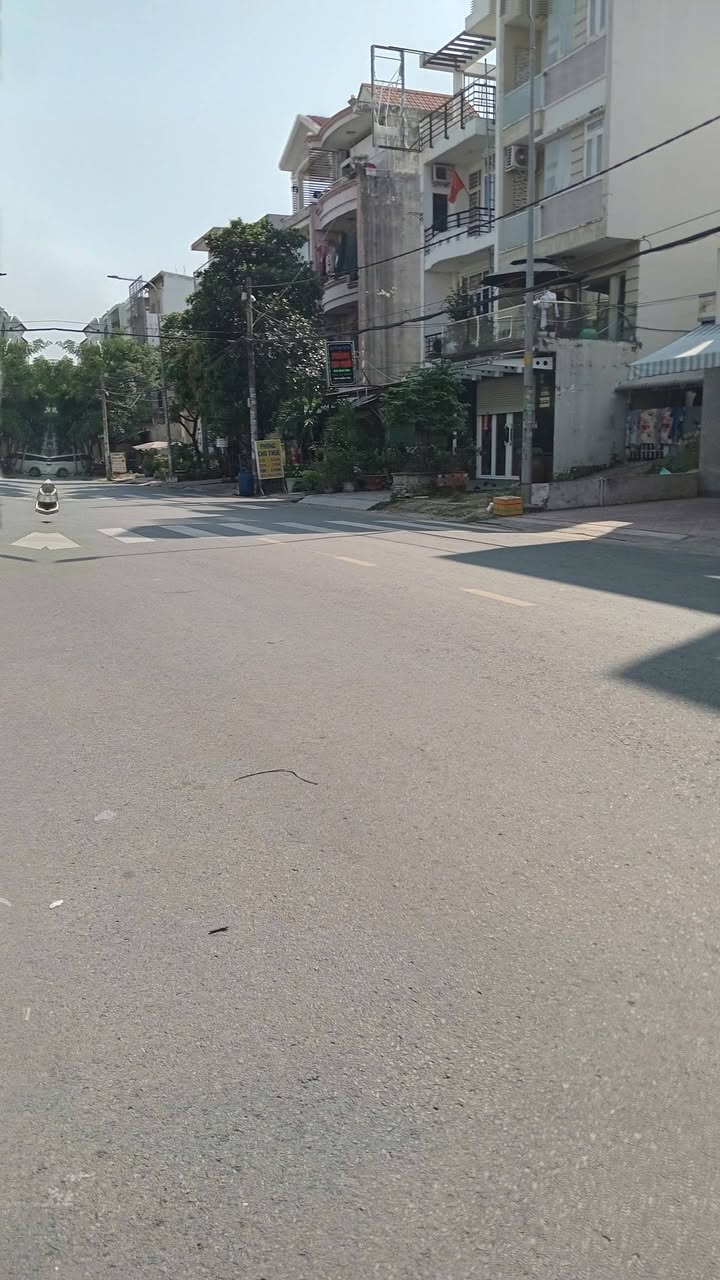 Nhà Nguyên Căn Mặt Tiền Kinh Doanh 81m² - Đường Lớn P. Tân Tạo, Bình Tân