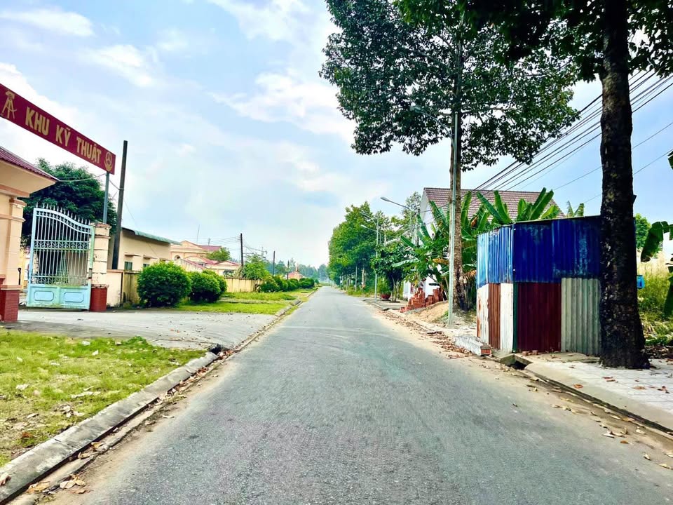 Đất nền Phường Hưng Thạnh, Quận Cái Răng 112.5m² giá 2.03 tỷ - Sổ hồng công chứng ngay!