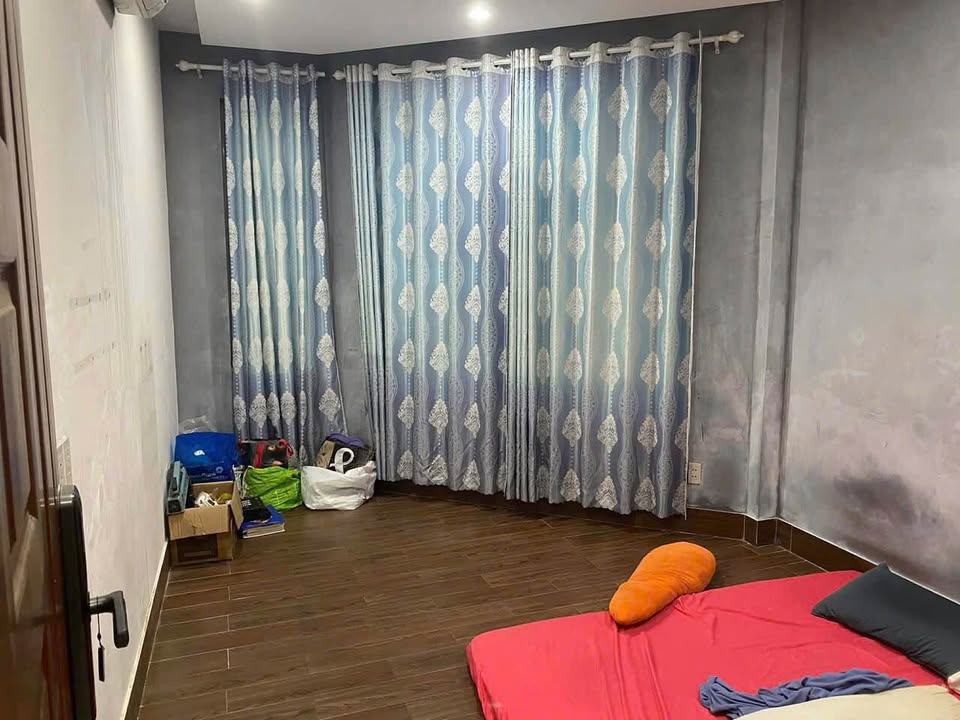 Nhà nguyên căn hẻm 369 Tùng Thiện Vương, Quận 8 - Tiện nghi đầy đủ, chỉ 12 triệu/tháng!